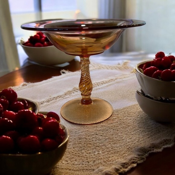 Amber Glass Compote dish with twisted stem - Picture 3 of 5
